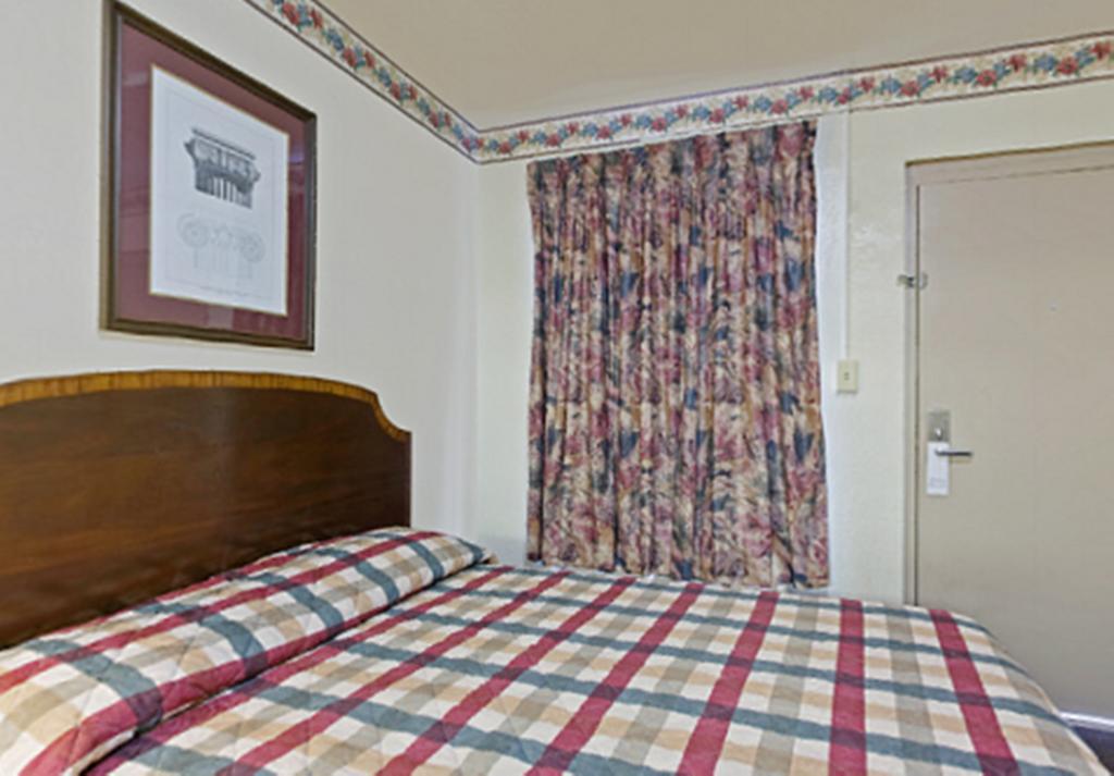 Value Inn Knoxville Eksteriør billede